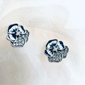 NWOT Sterling Silver 925 Two-Tone Blue Flowers Stud Earrings